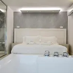 Frühstückspension Domus De Cinti 4*