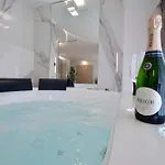 Domus De Cinti 4* 蒂沃利