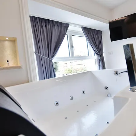 Bed & Breakfast Domus De Cinti