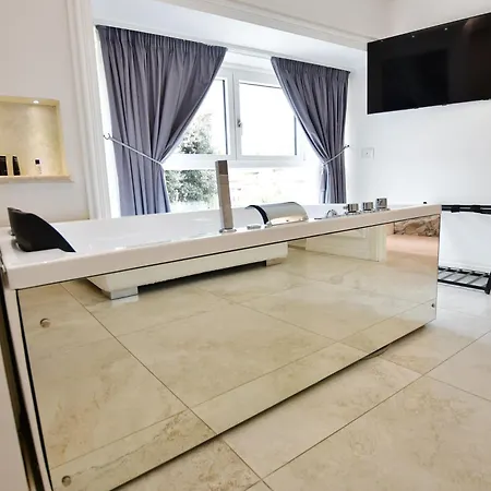 Domus De Cinti Frühstückspension Tivoli