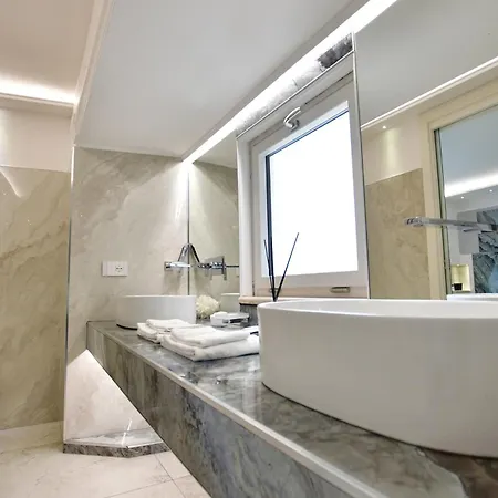 Couette-café Domus De Cinti 4*