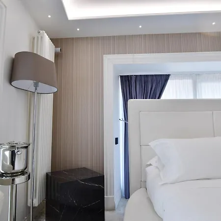 Domus De Cinti Bed & Breakfast