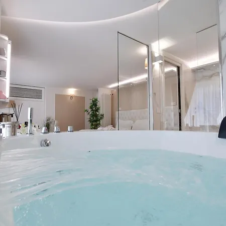 Domus De Cinti 4*