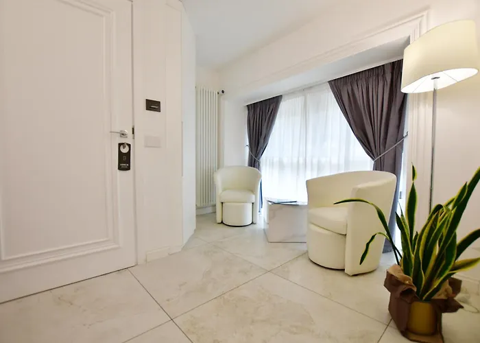 Domus De Cinti 4*